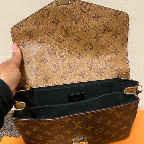 Louis Vuitton Reverse Monogram Pochette Métis - Picture 7 of 8